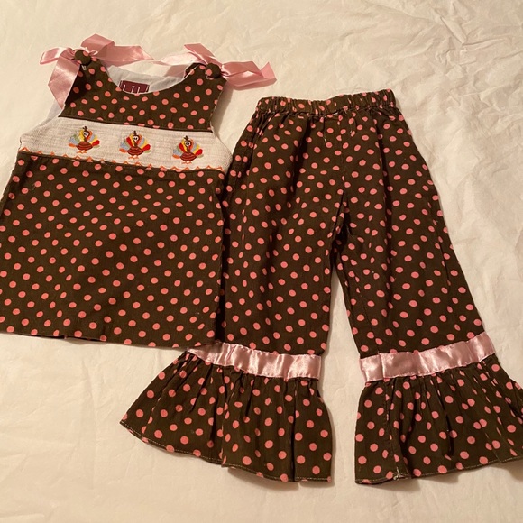 LIL CATUS, 2T polka dot corduroy, smocked turkeys - Picture 1 of 4